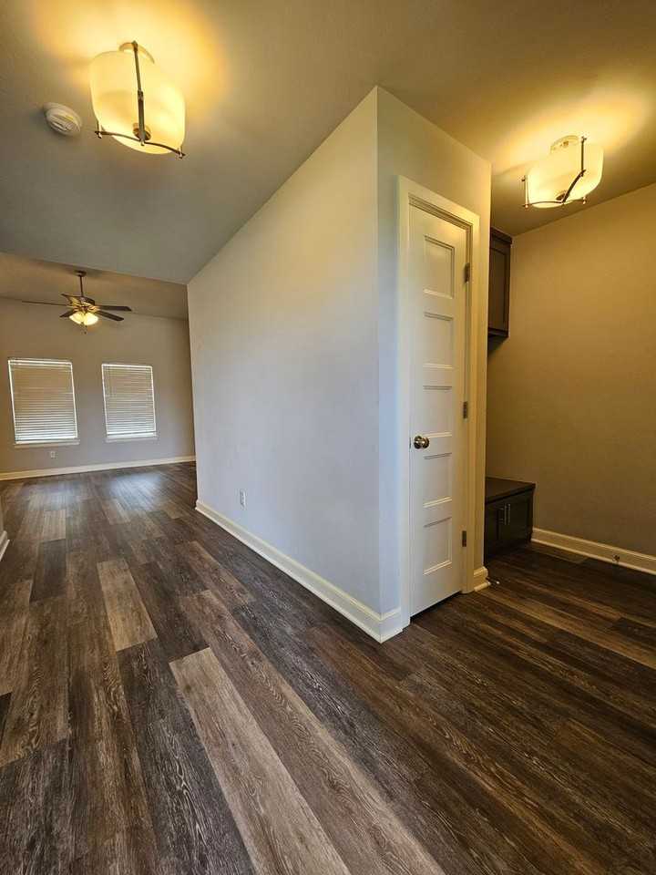 800 Blue Fish Rd - Photo 2 of 15