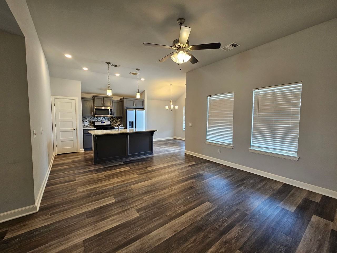 800 Blue Fish Rd - Photo 3 of 15