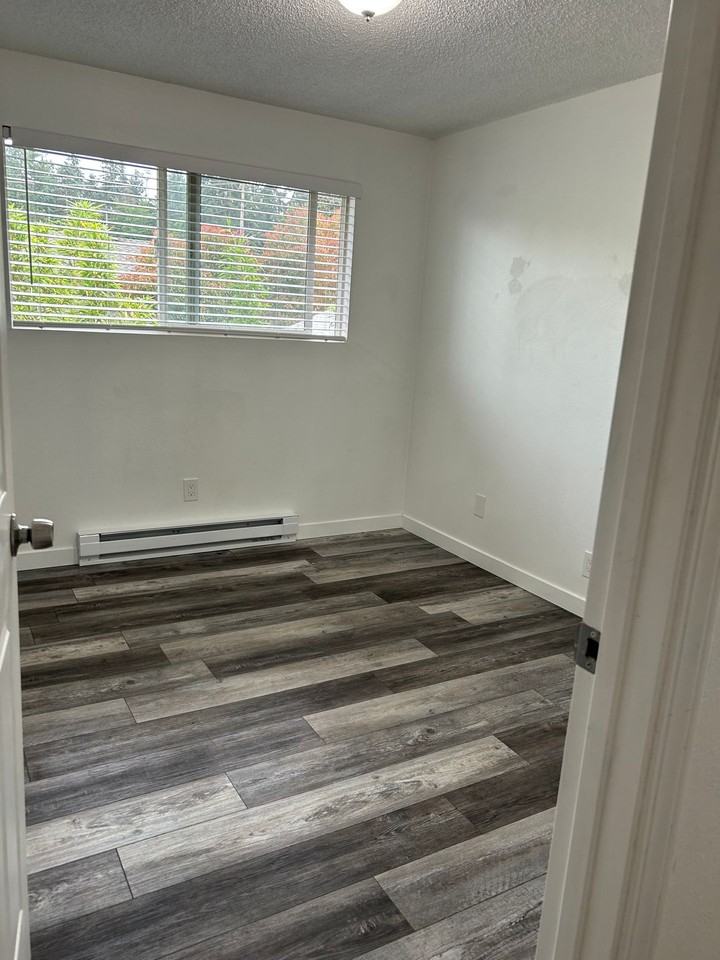15444 Fourplex - Burien - Photo 2 of 8