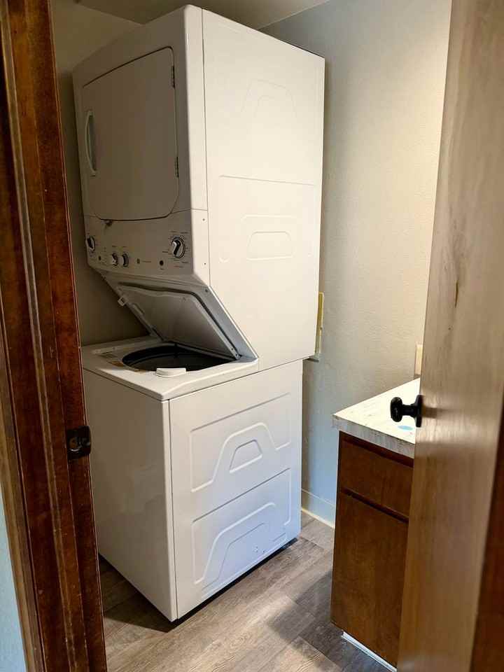 1624 Azalea Dr #2 - Photo 6 of 13
