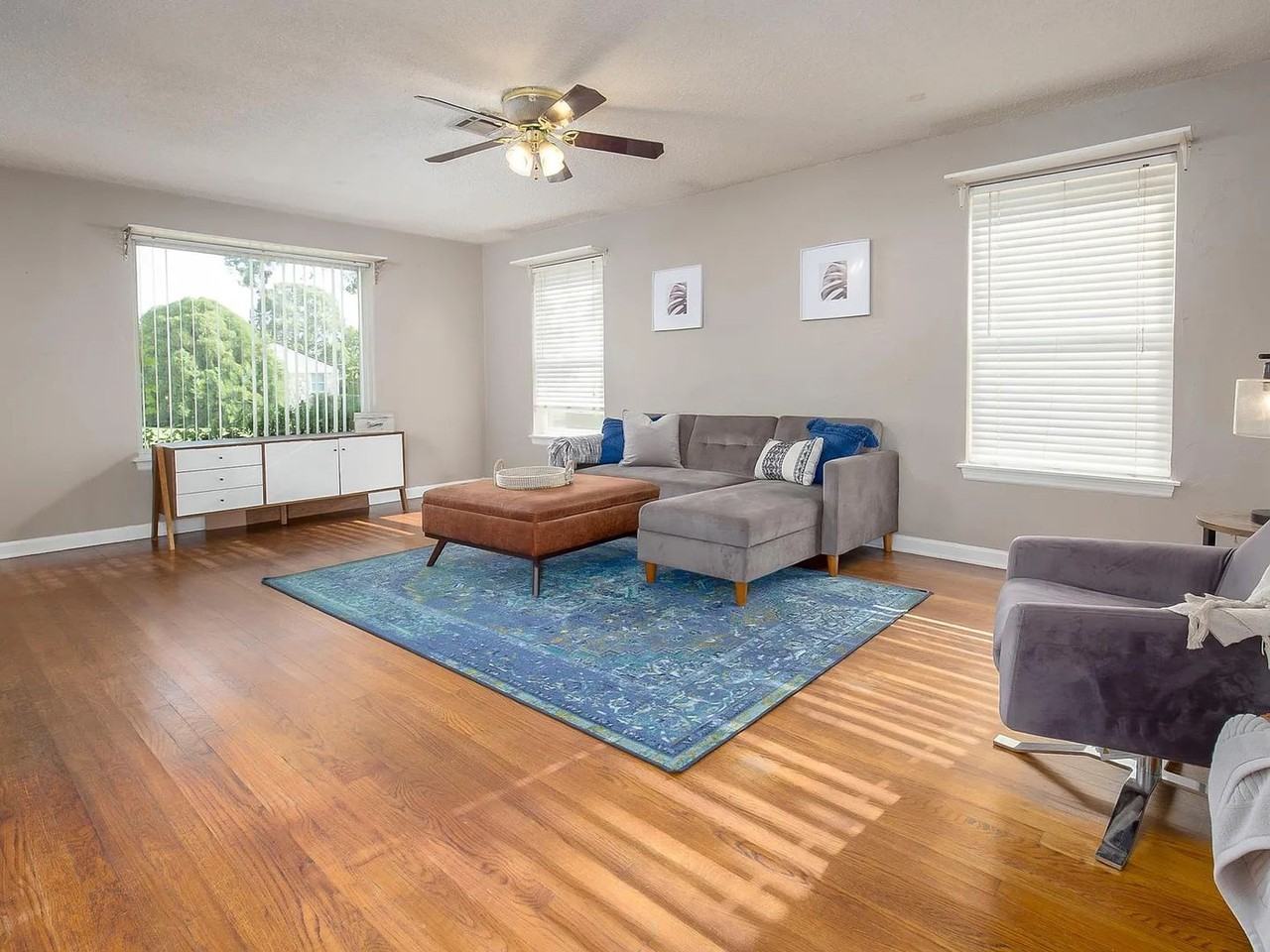 2804 Nw 46th St - Photo 6 of 21