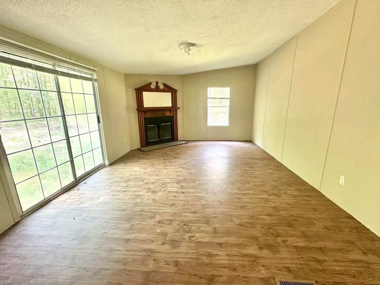 680 River Rd - Photo 5 of 13