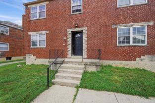 Cozy Apartment Building in Reading District! - Photo 1 of 1