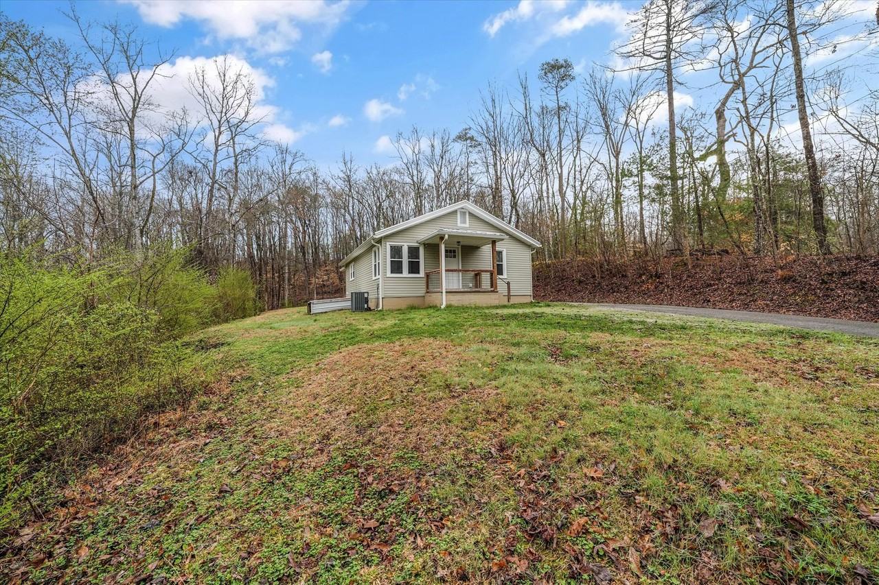 147 Little Emory Rd - Photo 3 of 43