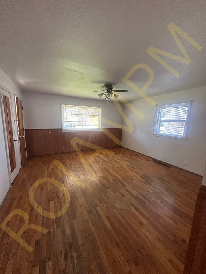 1 Bed / 1 Bath Duplex for Rent – $1,000/Month - Photo 3 of 6