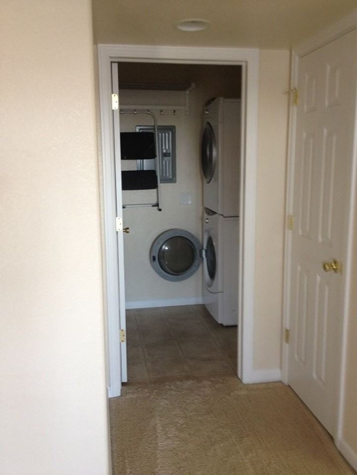 1301 Lake Cir - Photo 7 of 8