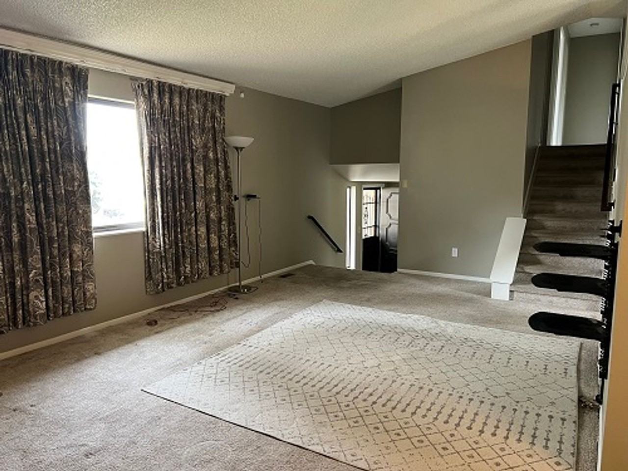 2207 Rambouillet Dr - Photo 4 of 12