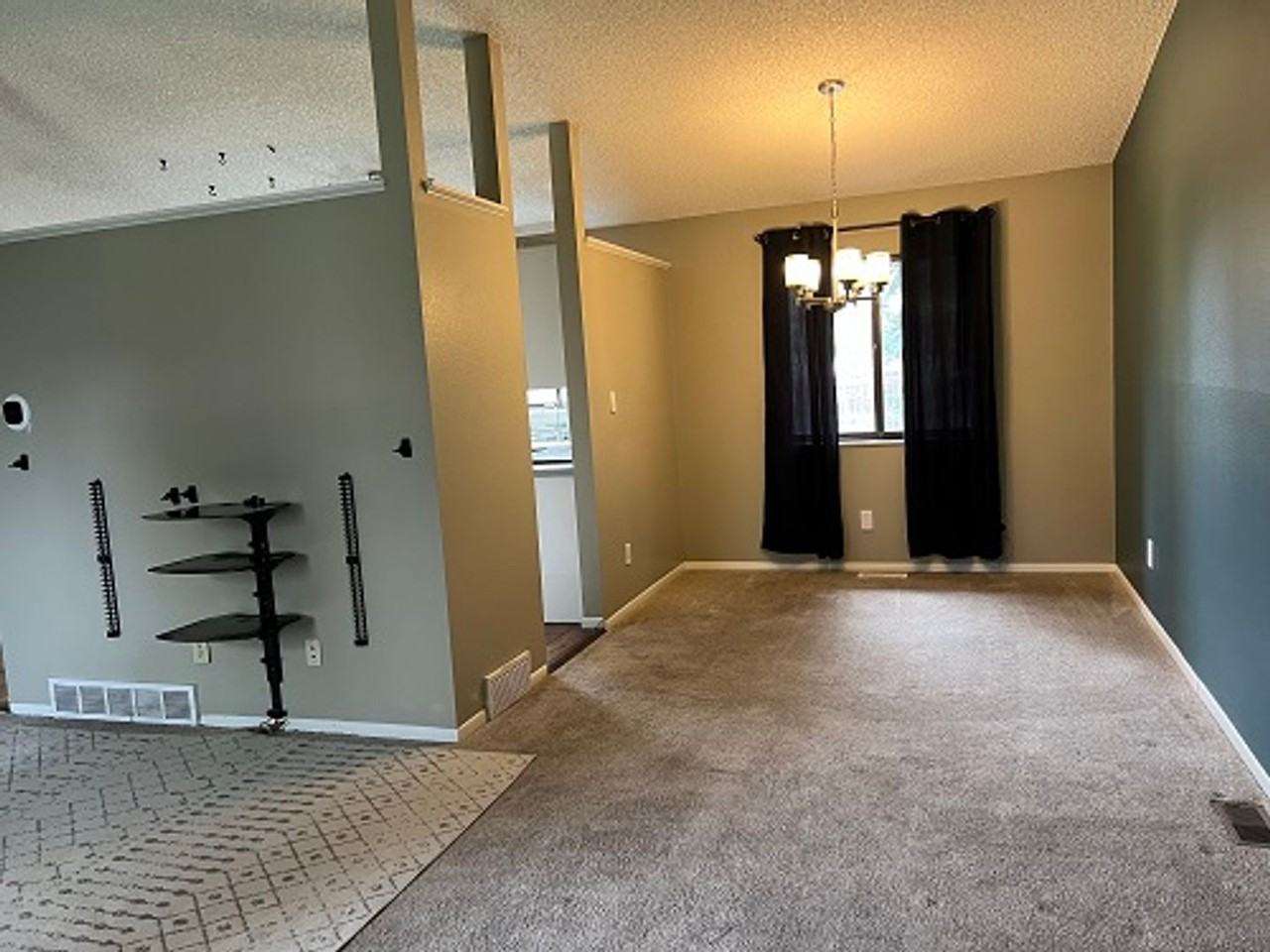2207 Rambouillet Dr - Photo 5 of 12