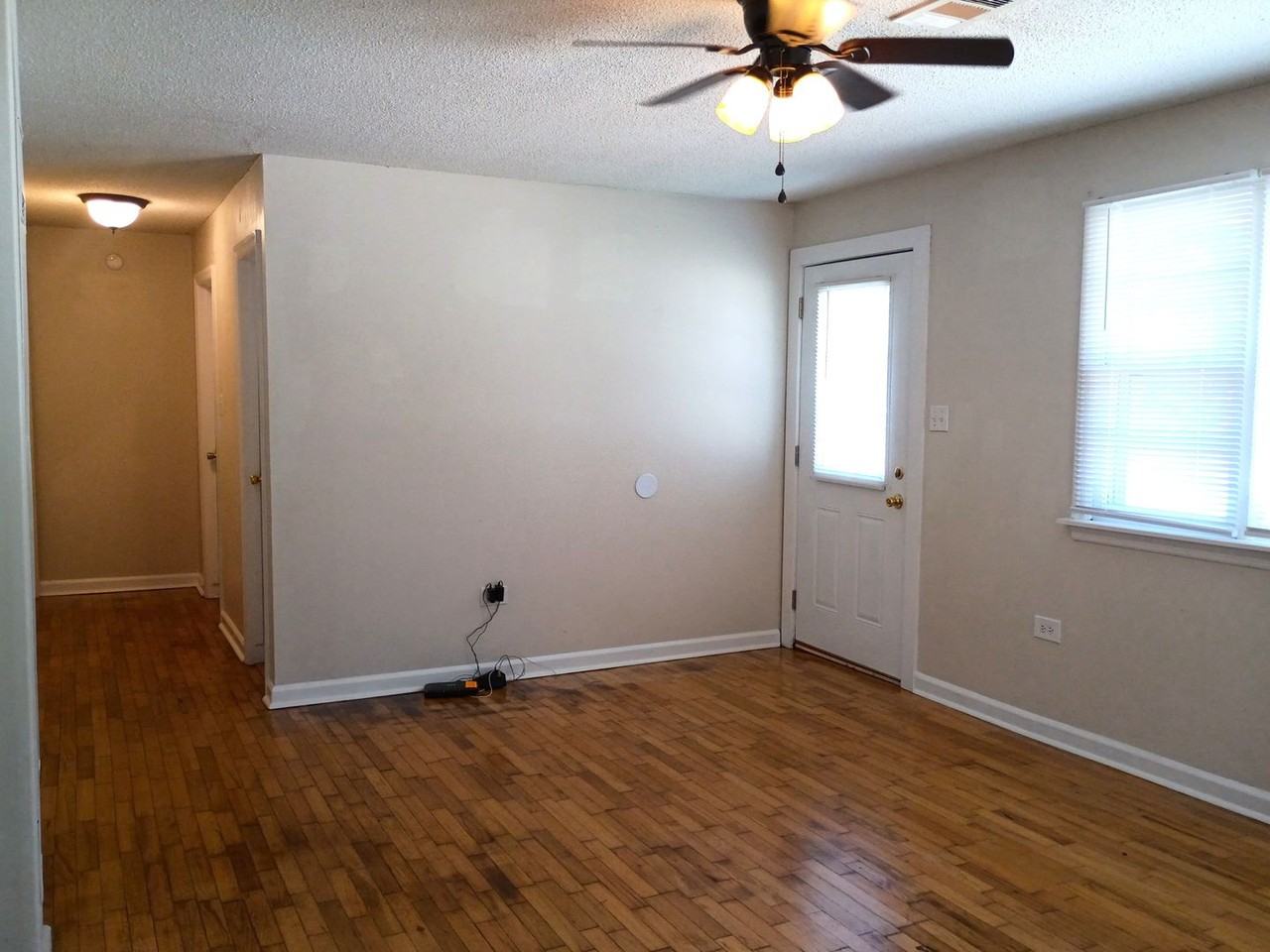 814 Kennedy St - Photo 4 of 13