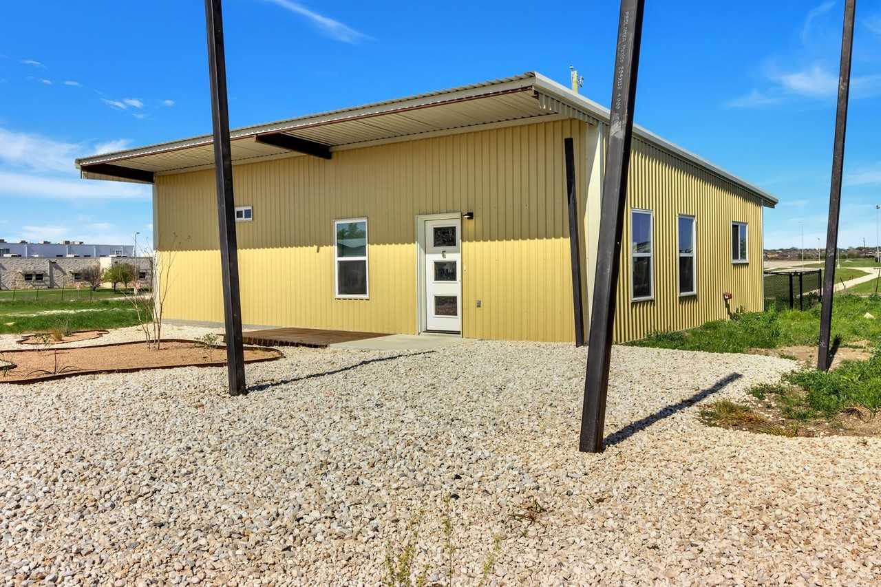 1310 W Fm 487 - Photo 2 of 20