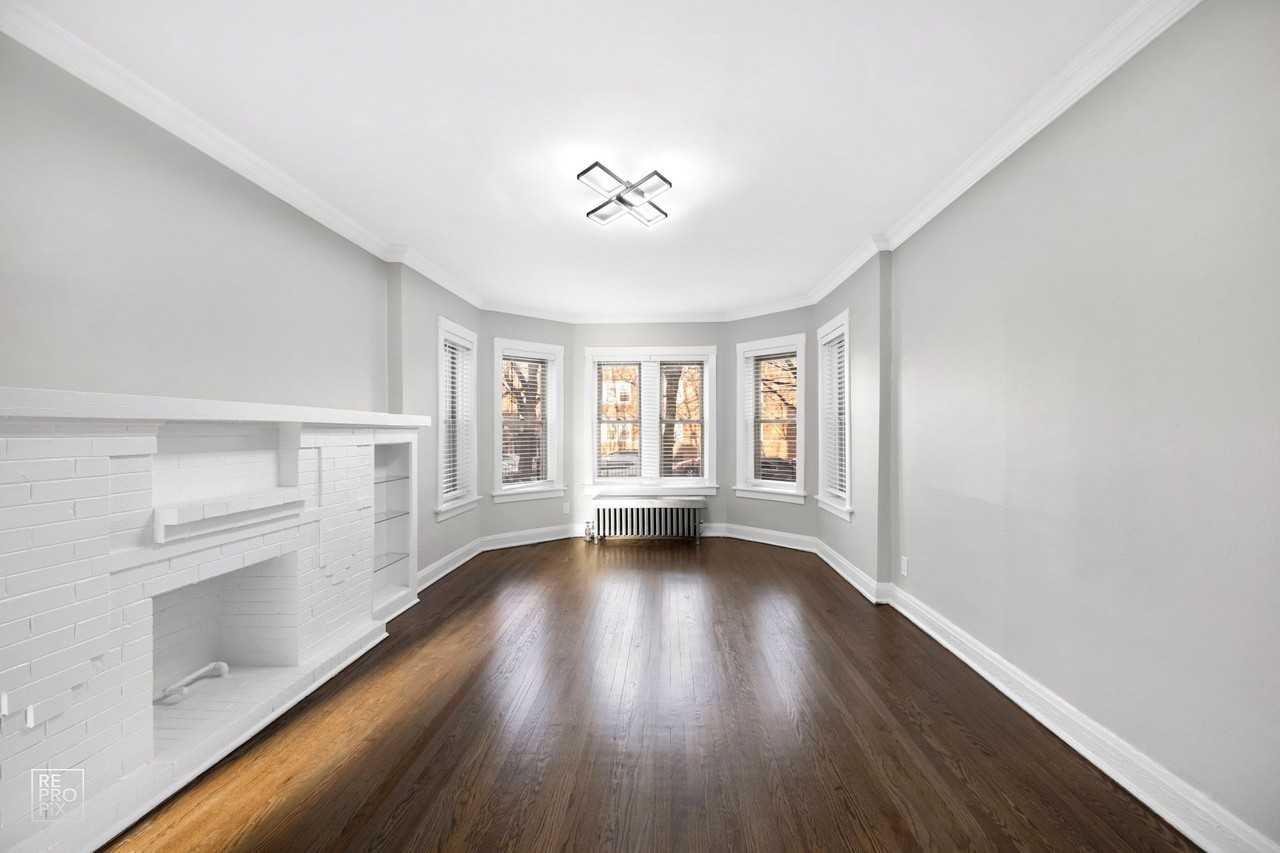 647 N Mayfield - Photo 3 of 17