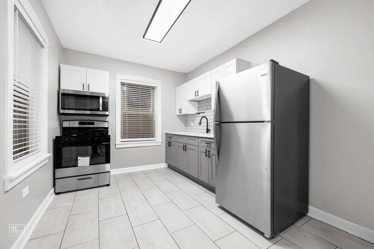 647 N Mayfield - Photo 5 of 17