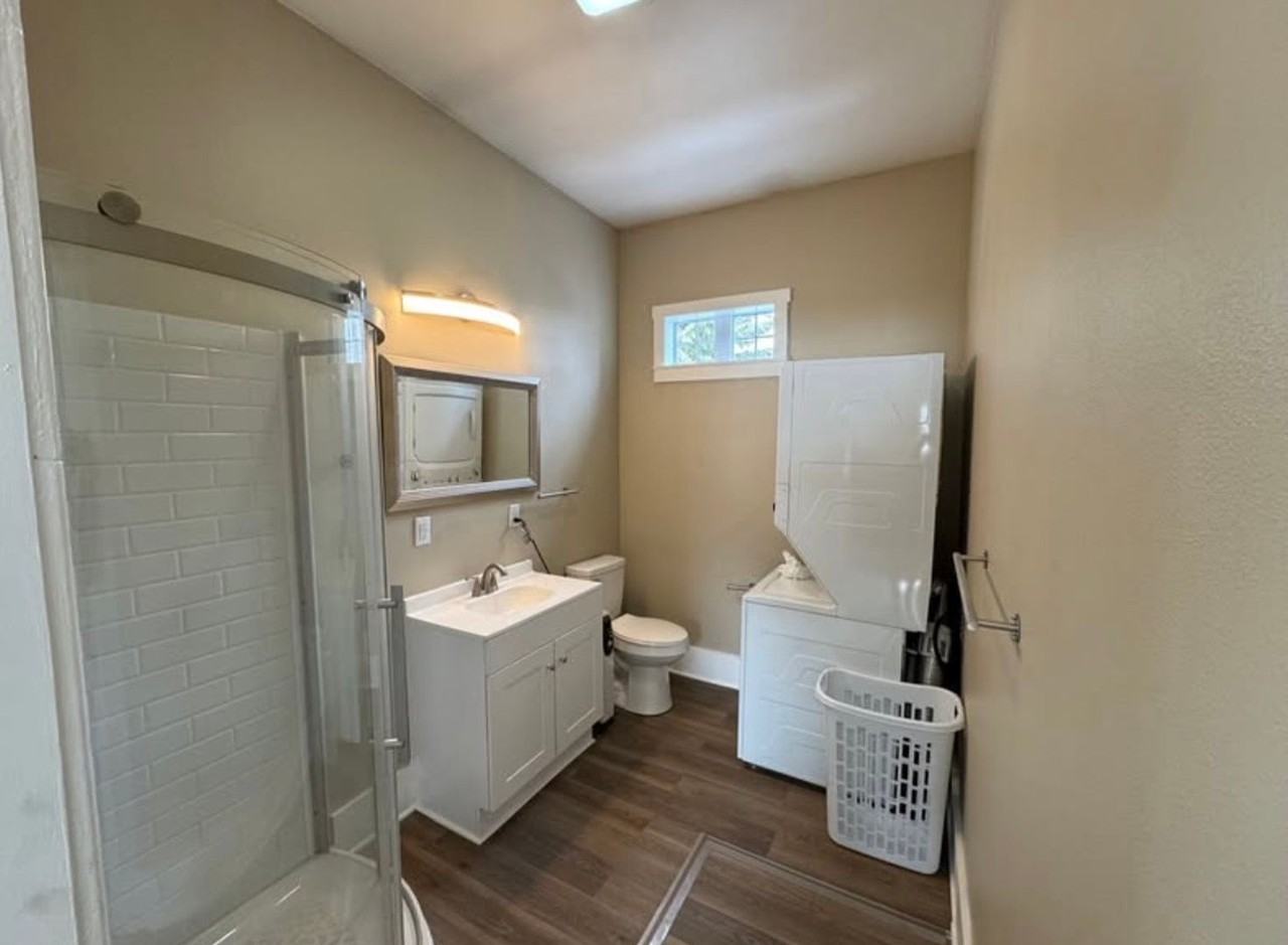 728 S Ash St - Photo 3 of 9