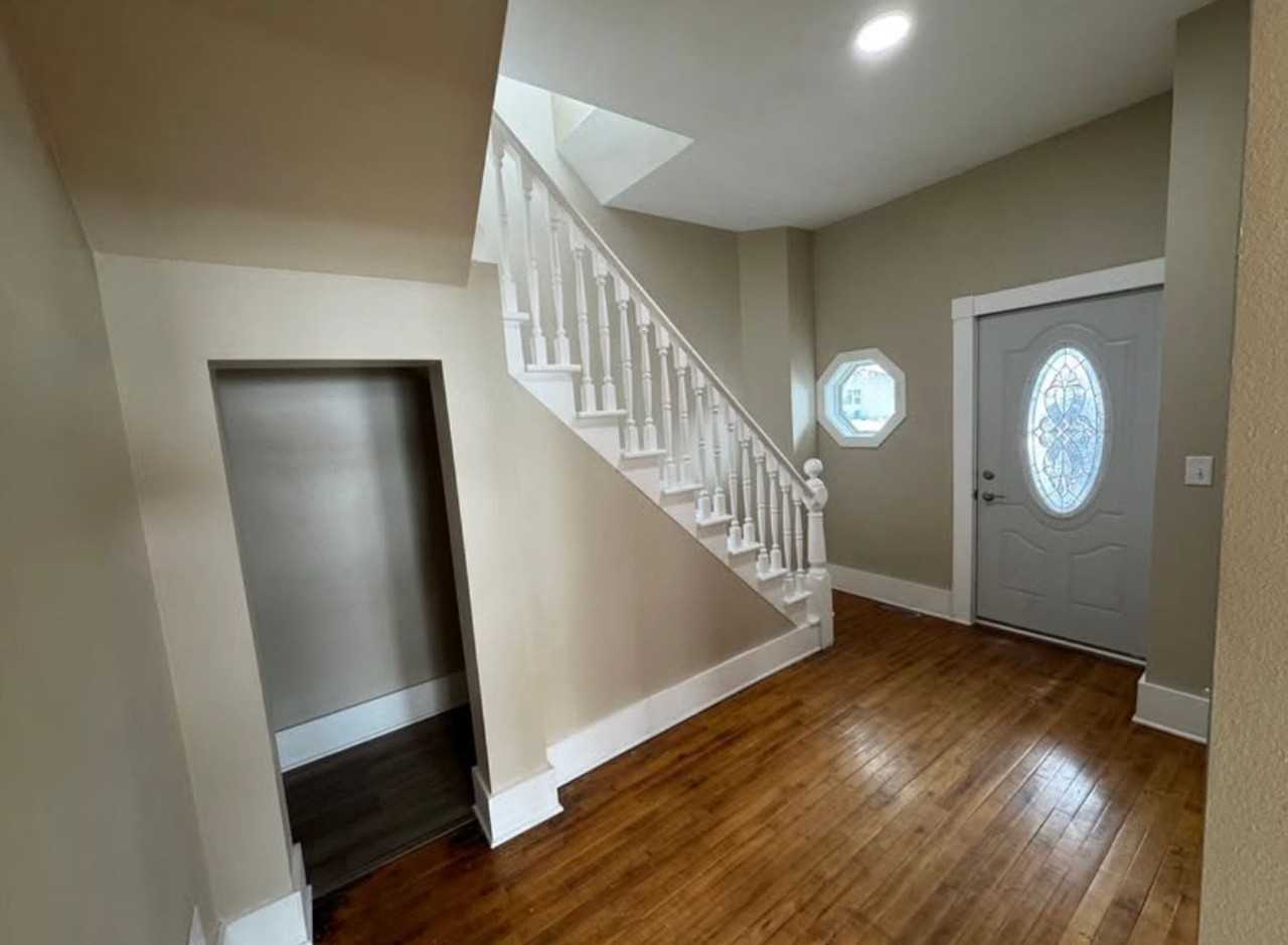 728 S Ash St - Photo 5 of 9