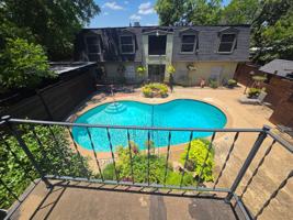 featured image of 1717 N Locust St