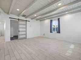 featured image of 1220 N Catalina Ave