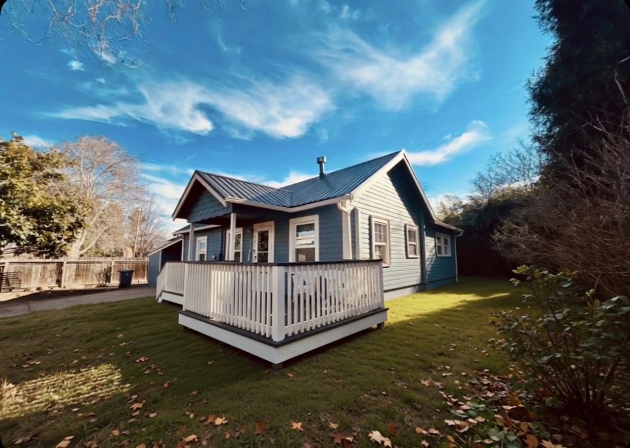 531 Clay St - Photo 2 of 2