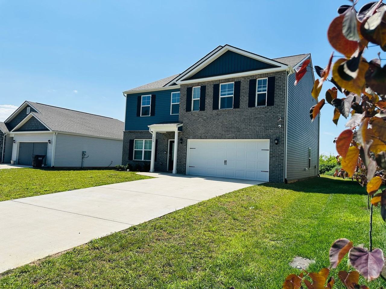 326 Creek Bridge Way - Photo 3 of 9