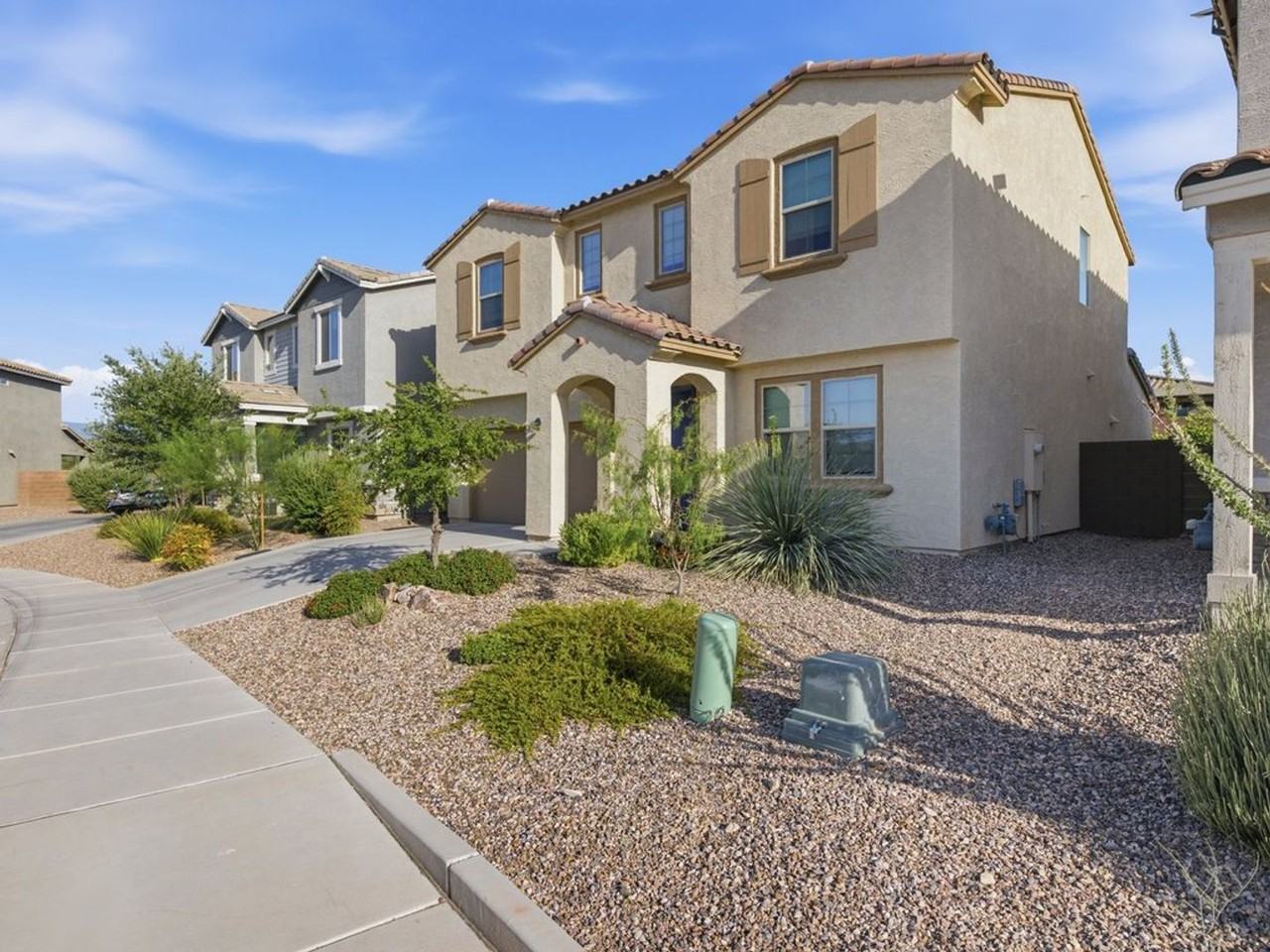 10260 E Encinas Trl - Photo 2 of 50