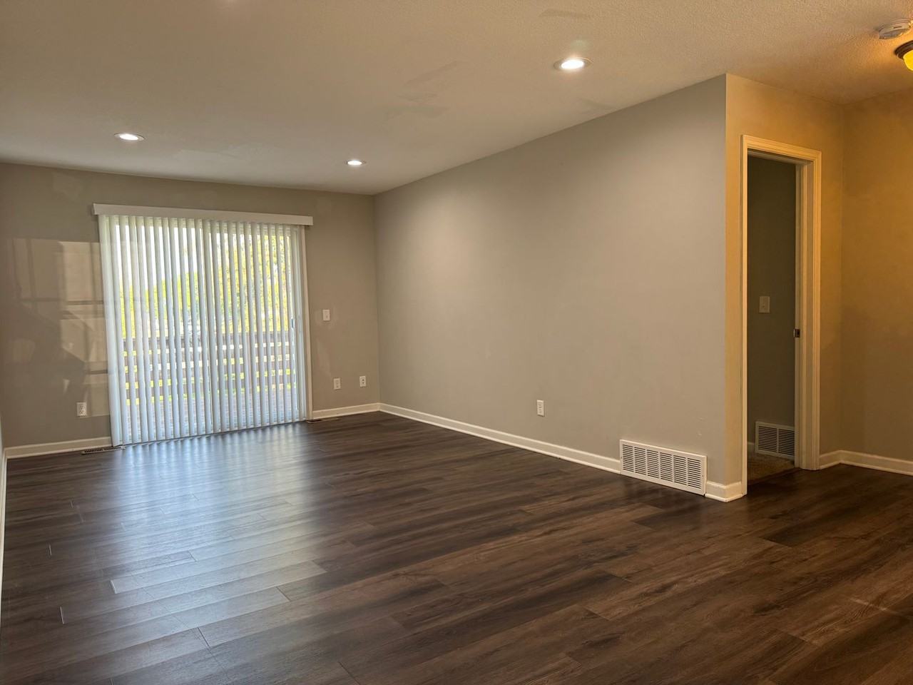 316 Shawnee Trl - Photo 5 of 15