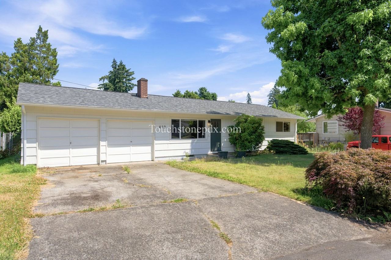 412 Ne 167th Pl - Photo 2 of 34
