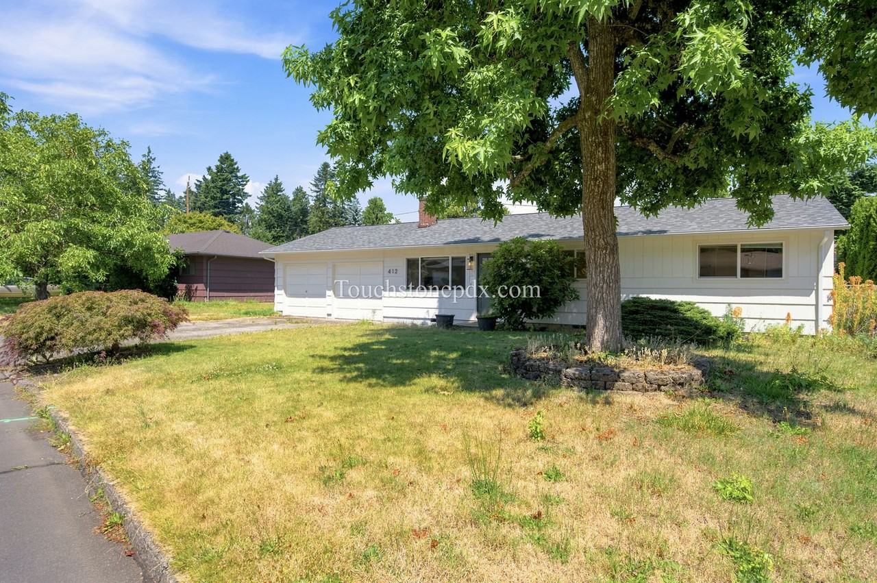 412 Ne 167th Pl - Photo 3 of 34