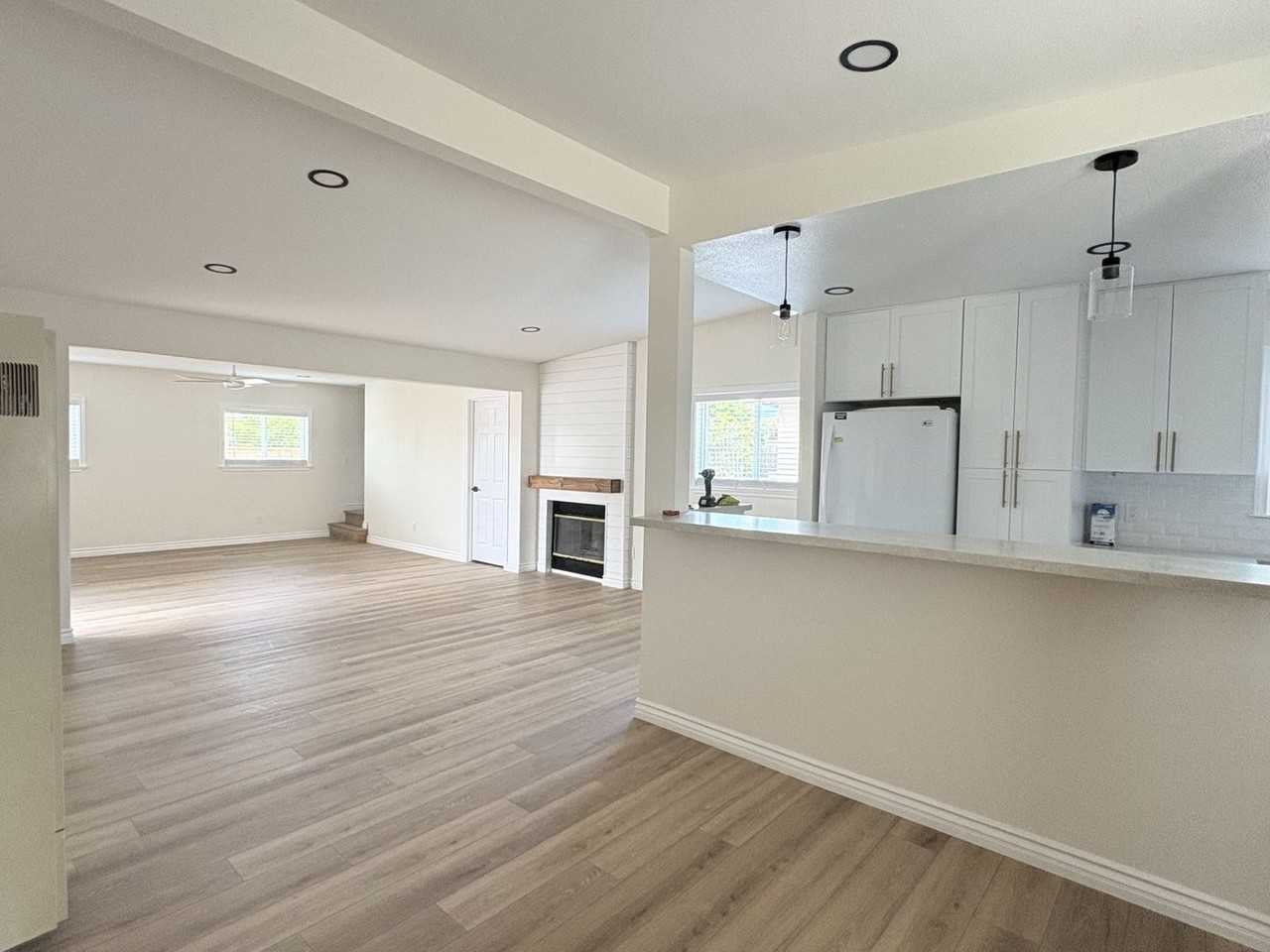3512 Luna Ave - Photo 2 of 9