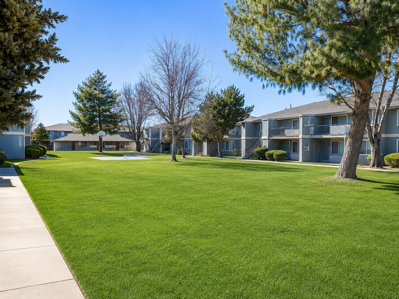 Hood Manor Apartments - Photo 2 of 50
