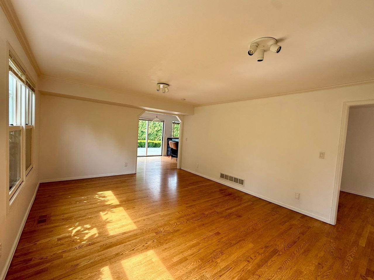 17417 Se 46th Pl - Photo 4 of 39