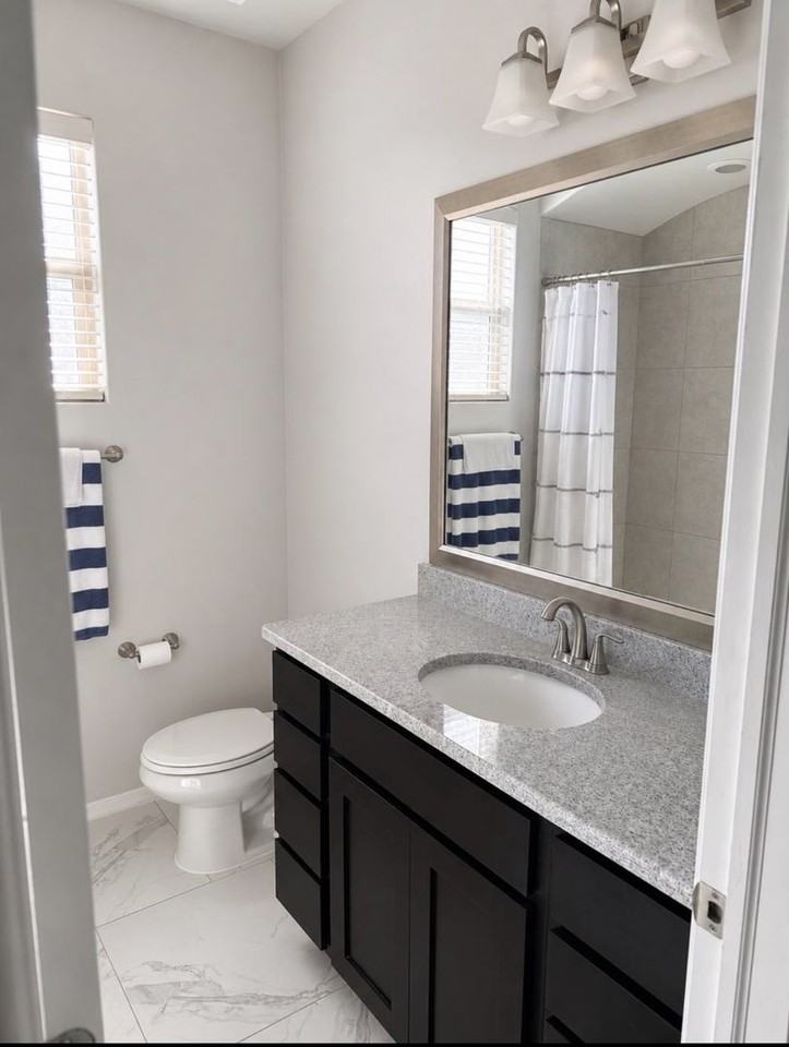 1088 Bronze Hill Ave - Photo 6 of 8