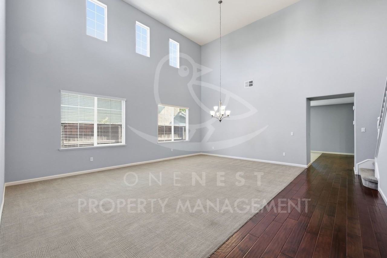 611 Open Range Ln - Photo 3 of 28