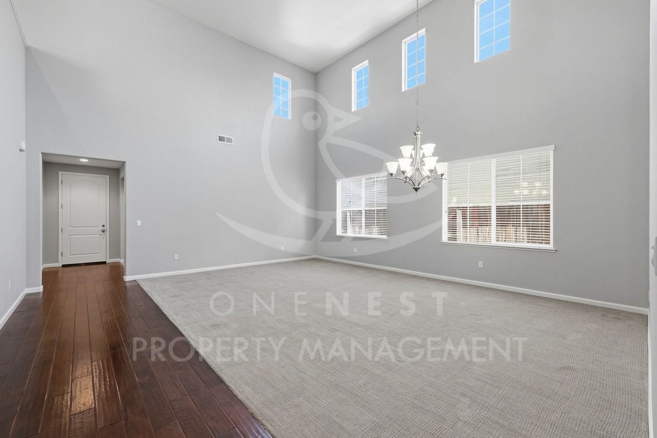 611 Open Range Ln - Photo 5 of 28