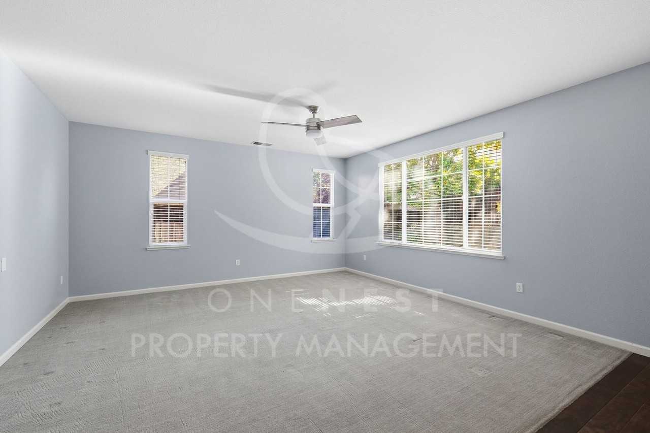 611 Open Range Ln - Photo 6 of 28