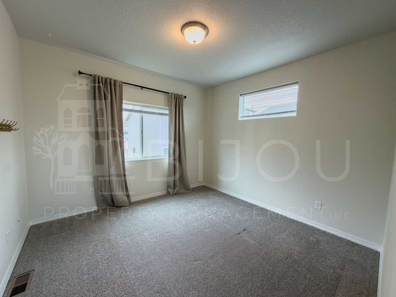4519 Samaritan Loop - Photo 3 of 17