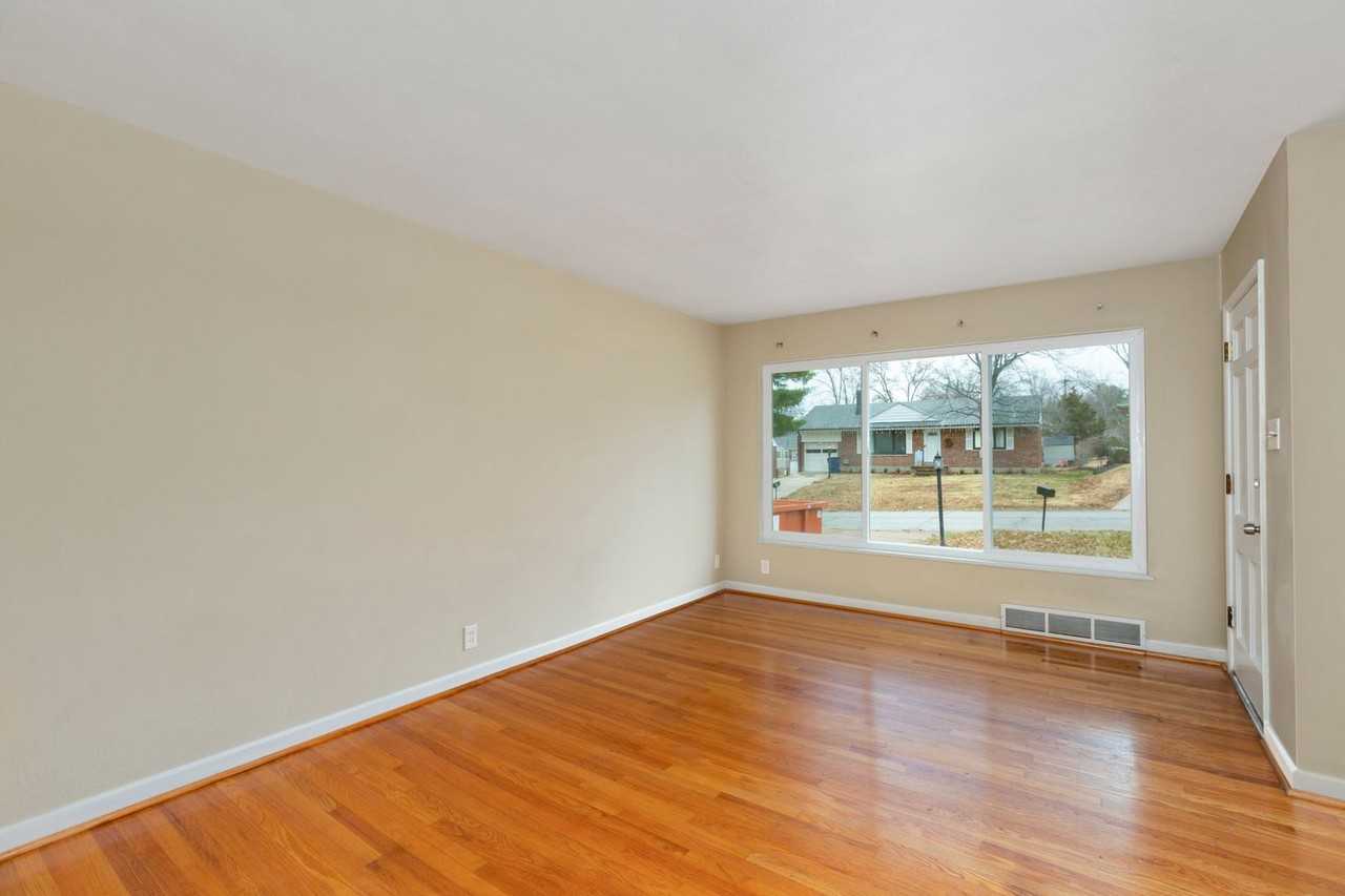 9518 Arban Dr - Photo 2 of 14
