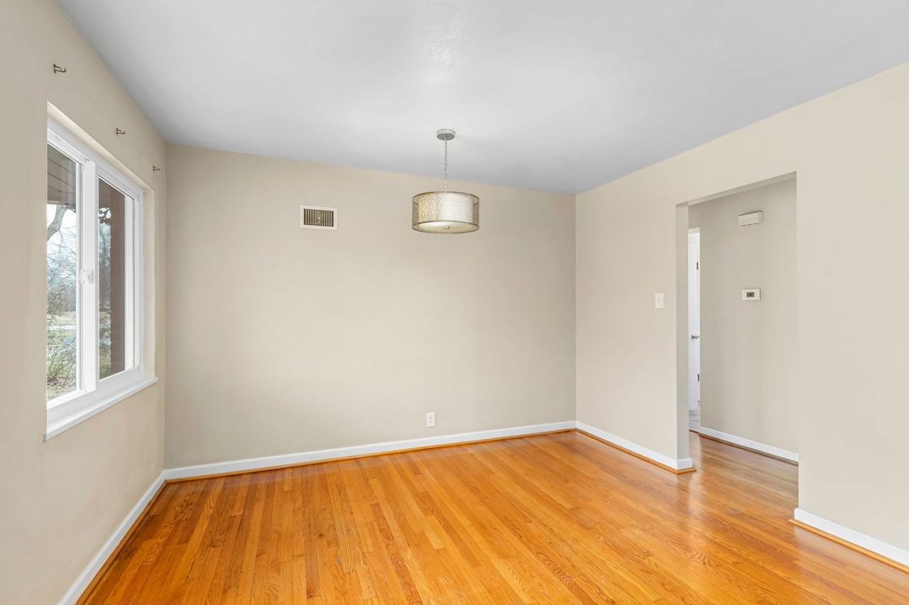 9518 Arban Dr - Photo 4 of 14