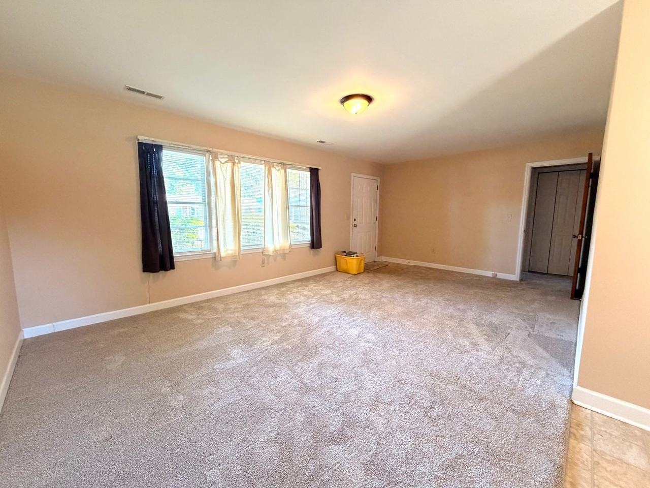 639A Windermere Blvd - Photo 4 of 22
