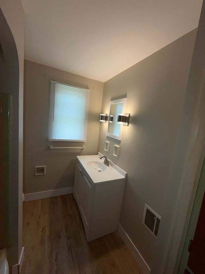 108 N Huron Ave - Photo 5 of 13