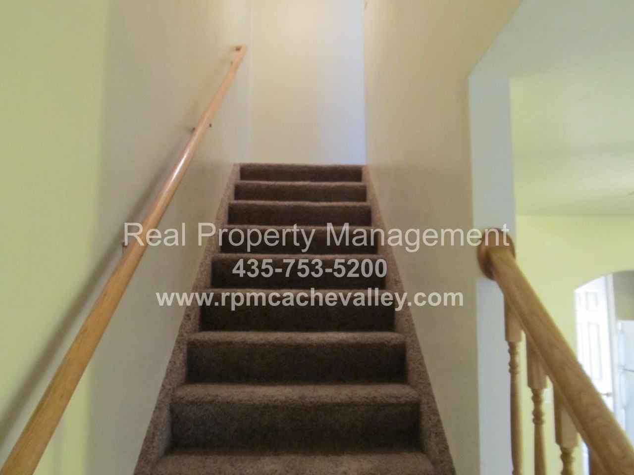 21 Somerset Pl - Photo 7 of 8