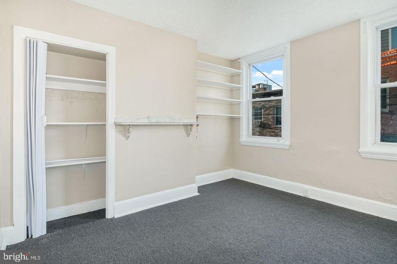 430 E Flora St - Photo 7 of 9