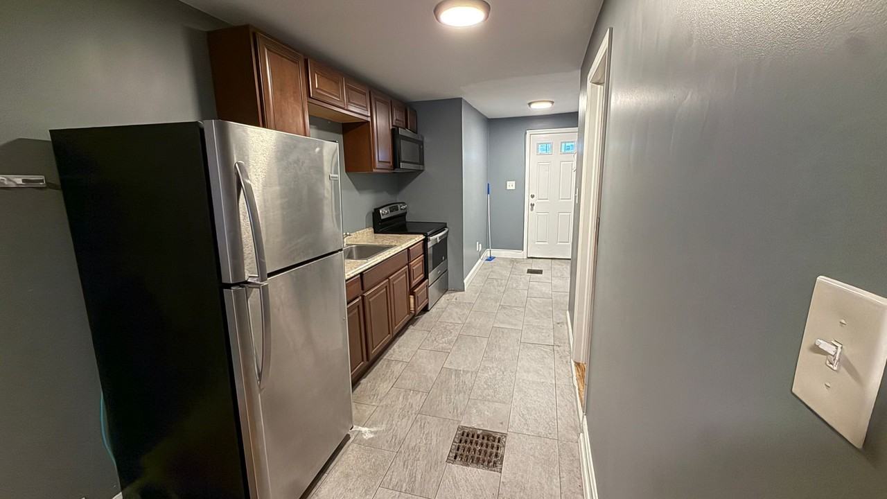 5115 Lebanon Ave - Photo 6 of 10