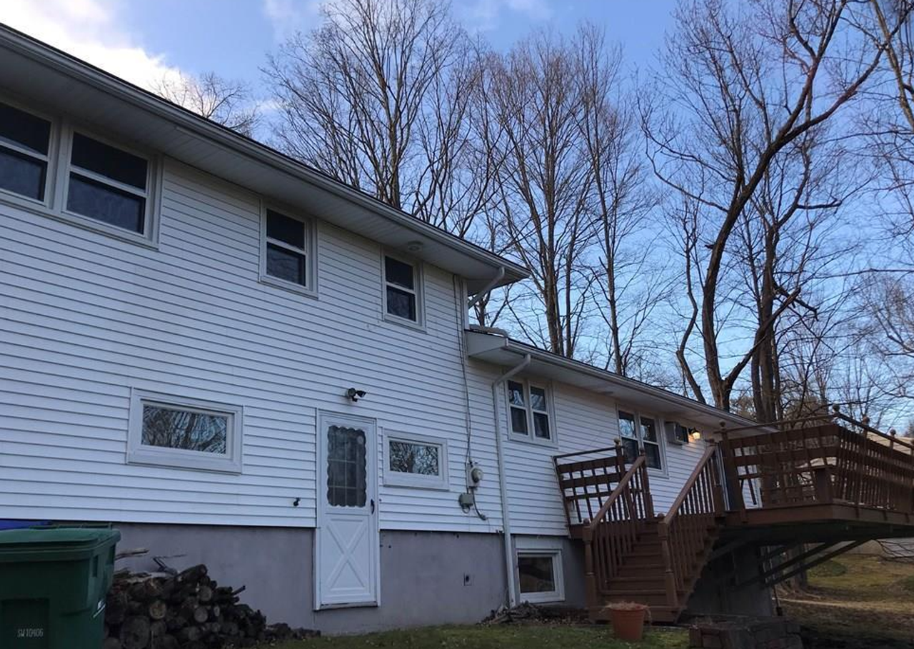 1040 Mountain Rd - Photo 5 of 6