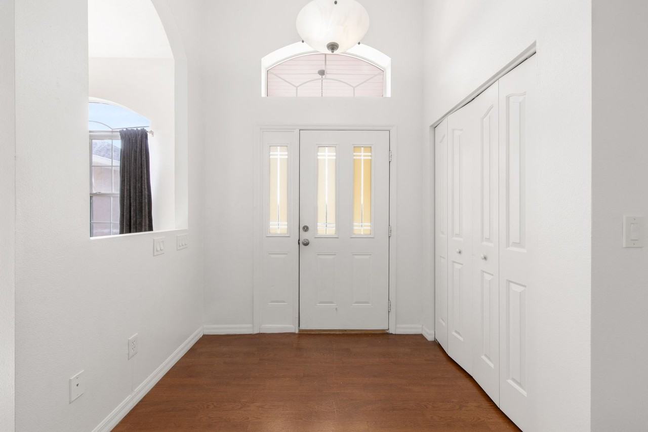 7860 Sw 204th Ave - Photo 5 of 43
