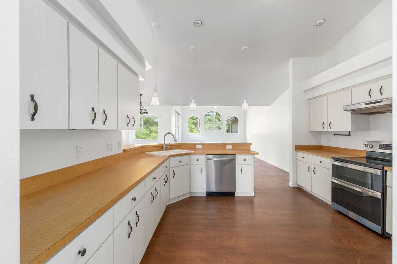 7860 Sw 204th Ave - Photo 6 of 43