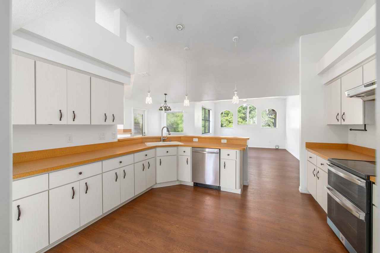 7860 Sw 204th Ave - Photo 7 of 43
