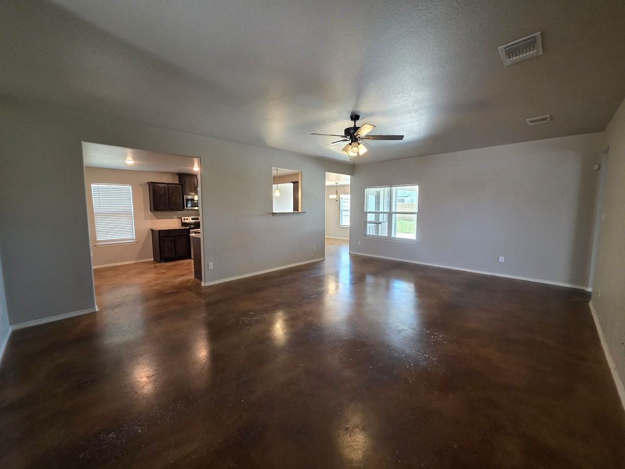 3103 Goblin Dr - Photo 3 of 25
