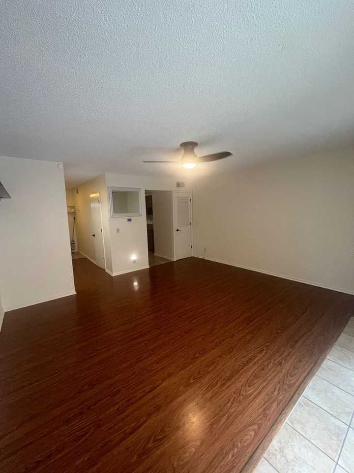 15 Hampton Dr - Photo 5 of 18