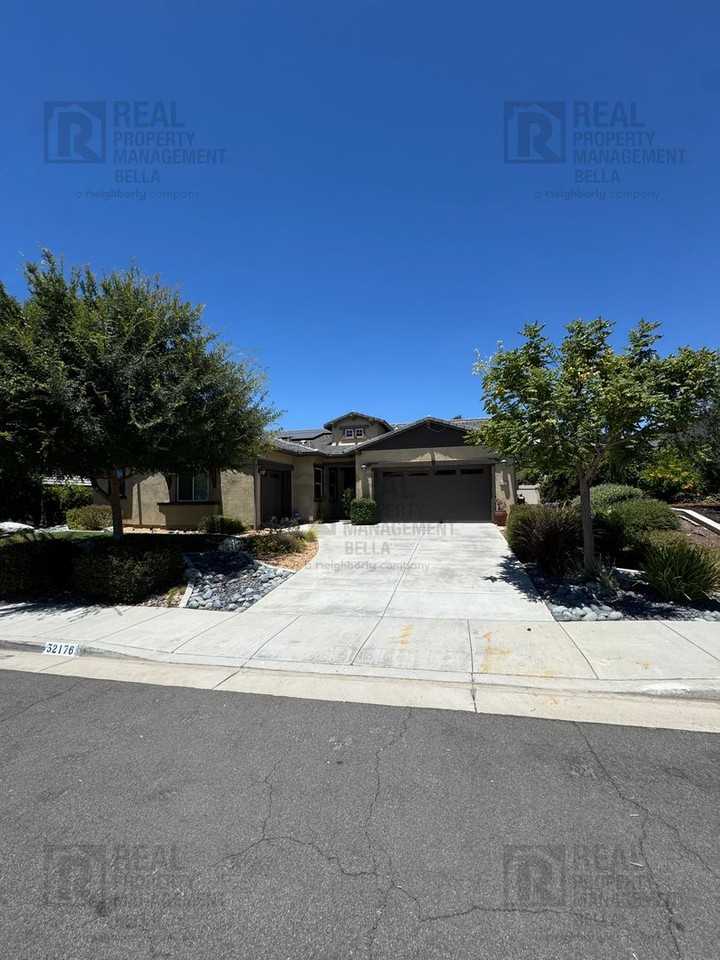 32176 Goldeneye Dr - Photo 2 of 50