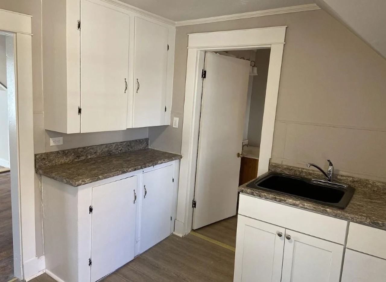 16 Redington St - Photo 4 of 14