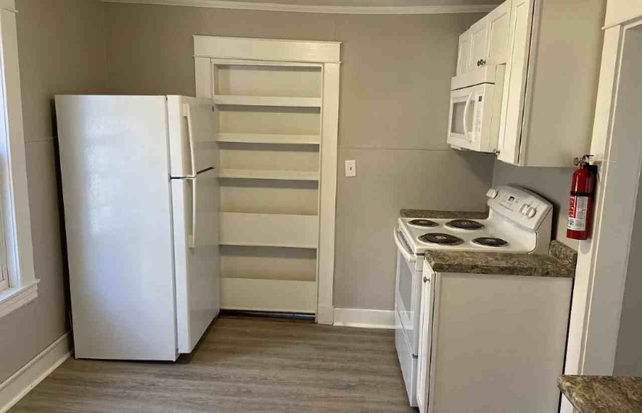16 Redington St - Photo 6 of 14
